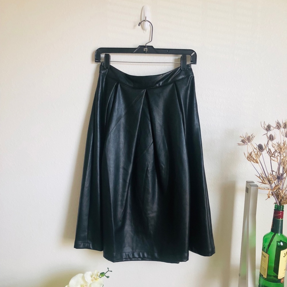 Faux leather midi pleated skirt